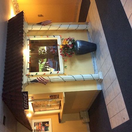 Regency Inn Bridgeport-Frankenmuth Exterior photo
